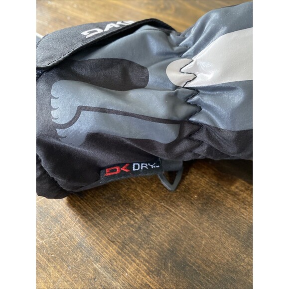 Dakine Kids Scrambler Mittens Raccoon Print Toddler M 2 - 3 Years Black Gray - Picture 4 of 7
